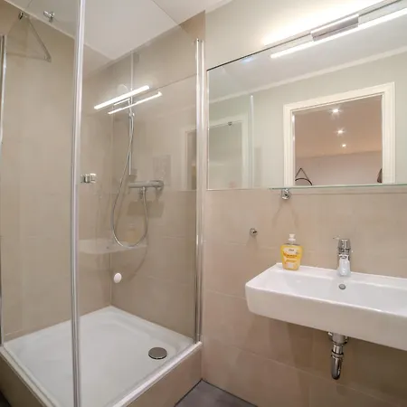 Blue Chili 35 - In Treptow * برلين